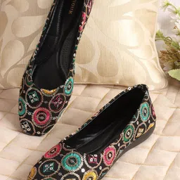 Anouk Colourblocked Party Platform Mules-45