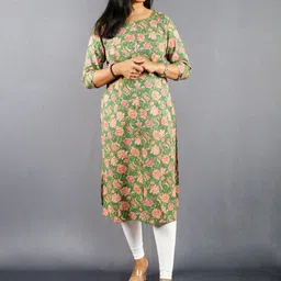 ZARIA Women Floral Printed Flared Sleeves Kurta-58