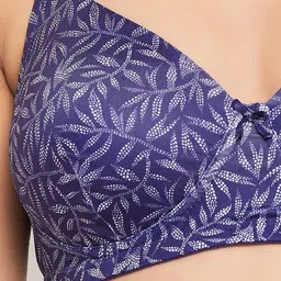 Clovia Geometric Bra Full Coverage Lightly Padded image 5