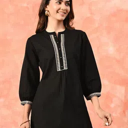 Sangria Embroidered Pure Cotton Three Quarter Sleeve Tunic-image-1