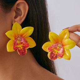 StyleCast x Revolte Women Floral Studs Earrings-picture-29