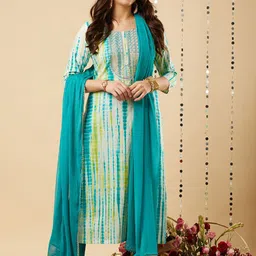 DIVASTRI Floral Printed V-Neck Straight Kurta With Trouser And Dupatta-44