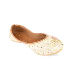 Anouk Women Embellished Ethnic Mojaris Flats-image-71
