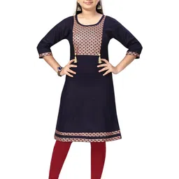 Uparna Women Green Kurtas-image-53