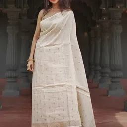 AQUILIQ Beige Woven Design Zari Silk Cotton Banarasi Saree-image-100