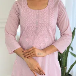 Navlik Women Embroidered Regular Kurta with Trousers & With Dupatta image 4