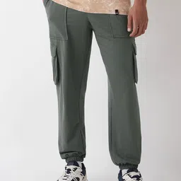 Bewakoof Air 1.0 Men's Grey Oversized Cargo Joggers-image-49