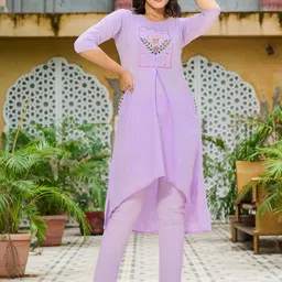 DISHWA FASHION Women Floral Embroidered A-line Kurta with Trousers-picture-2