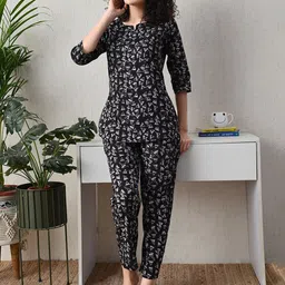 Ichaa Women Geometric Printed Night suit-image-41