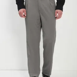 SHOWOFFFF Men Custom Low-Rise Pleated Trousers-image-90