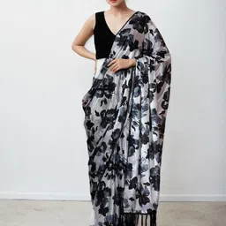 DIVASTRI Geometric Printed Saree-picture-29