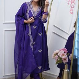 Navlik Ethnic Motifs Embroidered Thread Work Chanderi Silk Kurta With Trousers & Dupatta-14