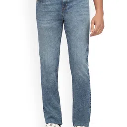 EVERBLUE Men Relaxed Fit Mid-Rise Clean Look Heavy Fade Non Stretchable Jeans-picture-14