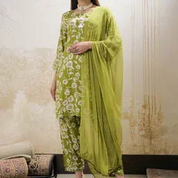 Shae by SASSAFRAS Women Floral Printed Kurta with Trouser & Dupatta-image-0