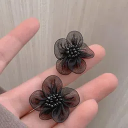 styledose Artificial Beaded Floral Shaped Studs image 2