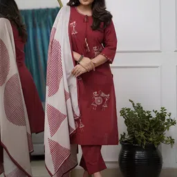 Lilots Women Ethnic Motifs Printed Regular Pure Silk Kurta with Trousers & With Dupatta-picture-16