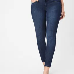 Kraus Jeans Women Skinny Fit High-Rise Light Fade Jeans-picture-39