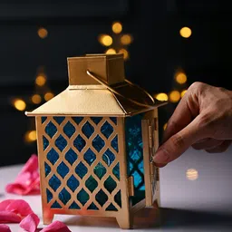 MARKET99 Blue & Gold-Toned Candle Holder-image-89