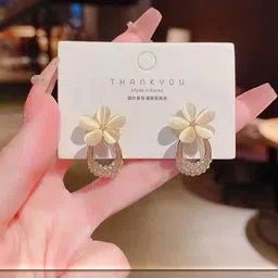 Nitant Contemporary Drop Earrings-5
