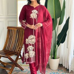 KALINI Women Floral Printed Kurta with Trousers & Dupatta-image-77