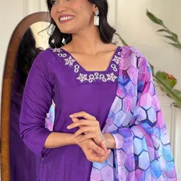 BAESD Square Neck Thread Work Chinon Straight Kurta With Trousers & Dupatta image 3