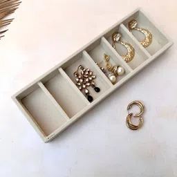 La Trove Cream-Coloured Reusable 6 Grid Jewellery Organiser-53