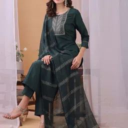 HRITIKA Women Woven Design Woven Design Kurta with Trousers & Dupatta-picture-12
