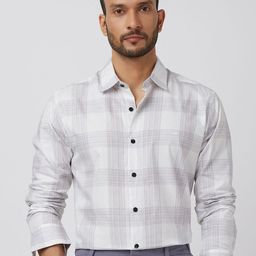 Mufti Men Spread Collar Checked Cotton Slim Fit Casual Shirt-image-77