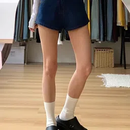 StyleCast Women Washed Loose Fit High-Rise Denim Shorts Technology-picture-25