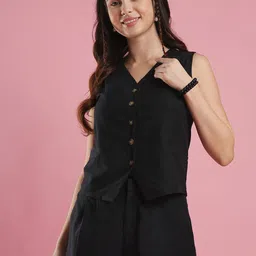Globus Black V-Neck Sleeveless Vest Top With Shorts-image-40