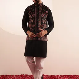 SOJANYA MenFloral Printed Pure Cotton Kurta with Pyjamas With Nehru Jacket-31