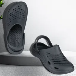 PENNEN Men Clogs-image-41