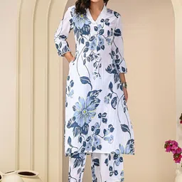 Zolo Label Floral Printed Top With Trouser Co-Ords-picture-18