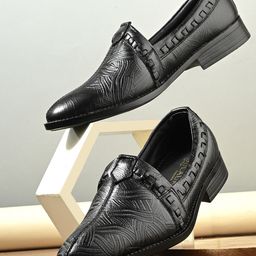 LAUREL FASHION FEVER Men Textured Leather Mojaris-image-10