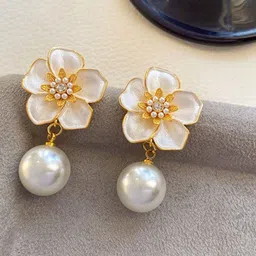 AVANT-GARDE PARIS Gold-Plated Pearls Beaded Floral Drop Earrings-image-32