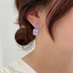 ONUYX Square Studs Earrings-14