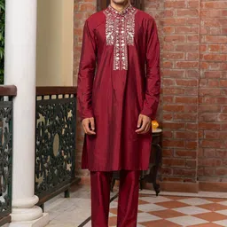 PATR Floral Yoke Design Thread Work Mandarin Collar Straight Regular Kurta With Trousers-image-90