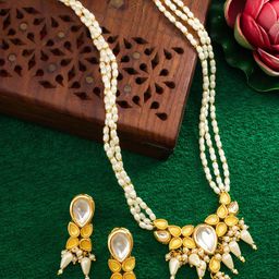 Aadita Women Kundan & Pearls -Studded Temple Jewellery Set-image-68