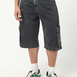 Bewakoof Men Washed Denim Shorts Technology-image-39