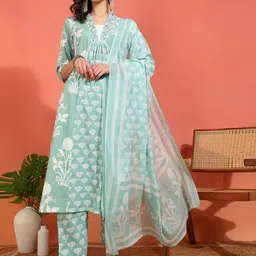 YASH GALLERY Women Floral Printed Regular Pure Cotton Kurta with Trousers & With Dupatta-52