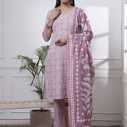 Yufta Floral Printed Notch Neck Pure Cotton Kurta With Trousers & Dupatta-image-60