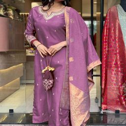 URMIR FASHION Women Embroidered Thread Work Kurta with Trousers & Dupatta-picture-25