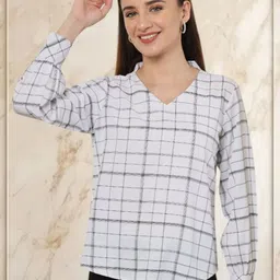 FITHUB Women Geometric Solid V-Neck Top-image-18