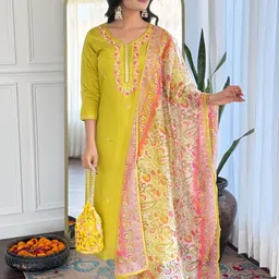 SHREE KHODAL FASHION Women Floral Embroidered Thread Work Kurta with Trousers & Dupatta-picture-34