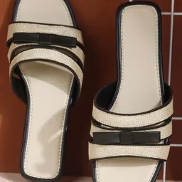 AVIVASTYLE Women Colourblocked Open Toe Flats with Bows-image-65