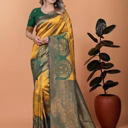 DIVASTRI Ethnic Motifs Zari Silk Blend Banarasi Saree-picture-49
