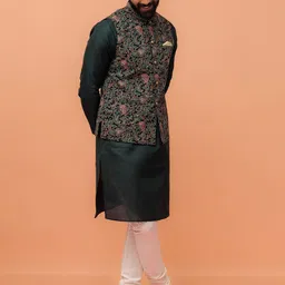 KISAH Kantha-Printed Mandarin Collar Nehru Jacket-image-17
