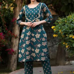 Sangria Women Floral Printed Regular Kurta with Trousers-picture-9