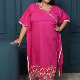 Swadeshi Shringaar Women Plus Size Rani Printed V-Neck Angrakha Kaftan-image-11