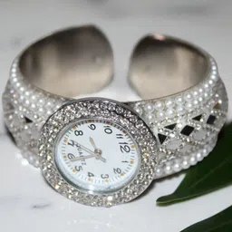 Jolly Faces Women Mother of Pearl Dial & Bracelet Style Straps Analogue Watch JFW342-picture-35
